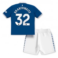 Everton Jarrad Branthwaite #32 Replika babykläder Hemmaställ Barn 2023-24 Kortärmad (+ korta byxor)